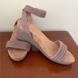 Lucky Brand Mauve Ankle Strap Wedges